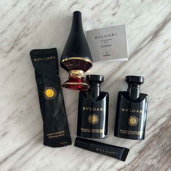 BVLGARI women Toiletries Bag - Emirates First Class  -unopened unused - Picture 4 of 13